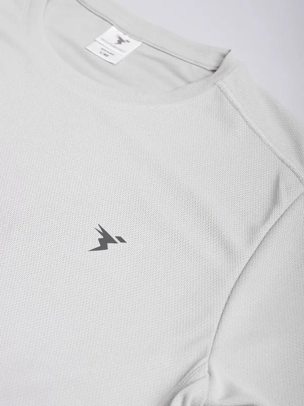 Men Solid Slim Fit Crew Neck T-shirt with TECHNO COOL+ Sky (The color can be slightly different) Light grey