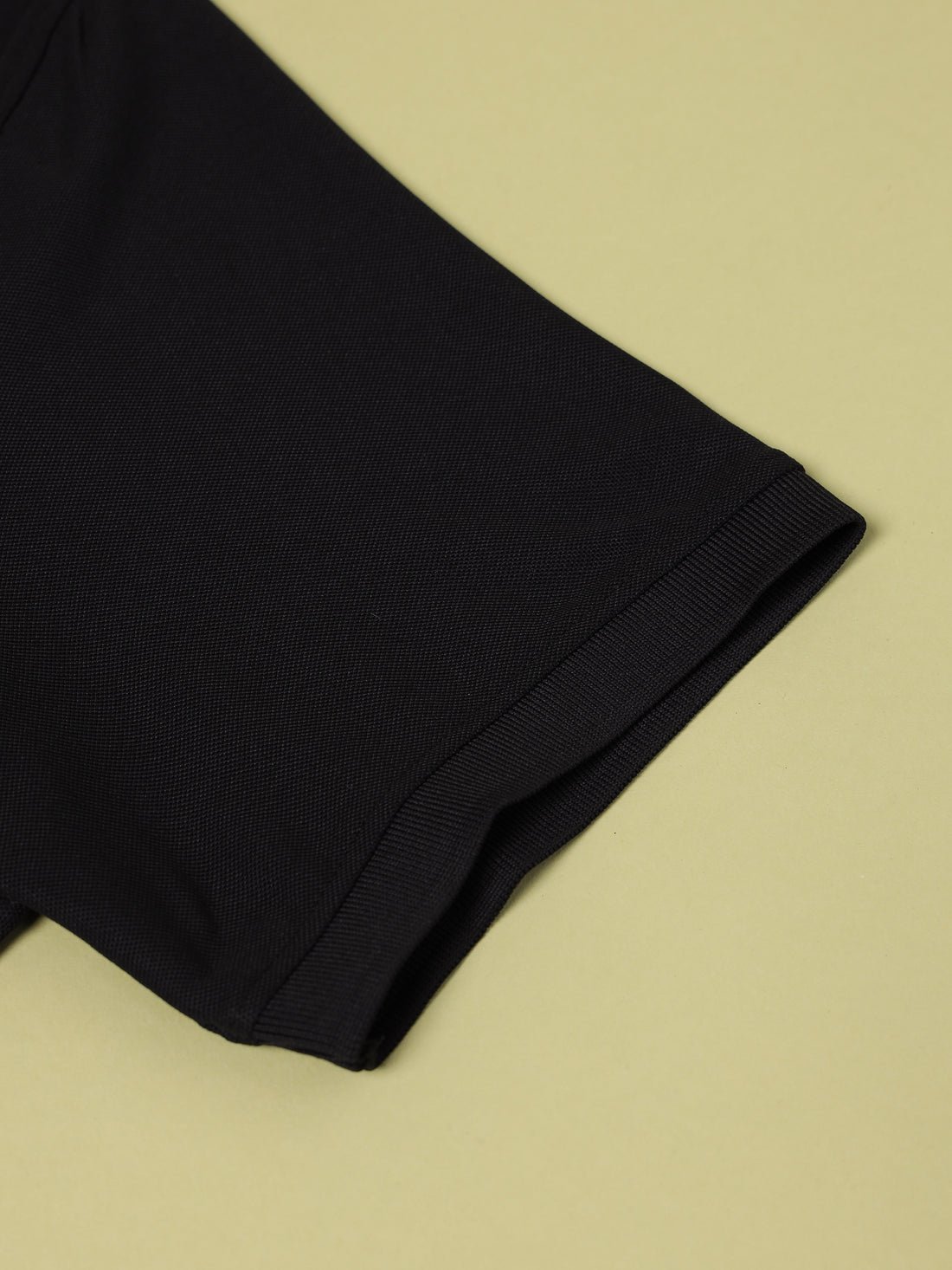 Men Solid Slim Fit Polo T-shirt with MATPIQ Black